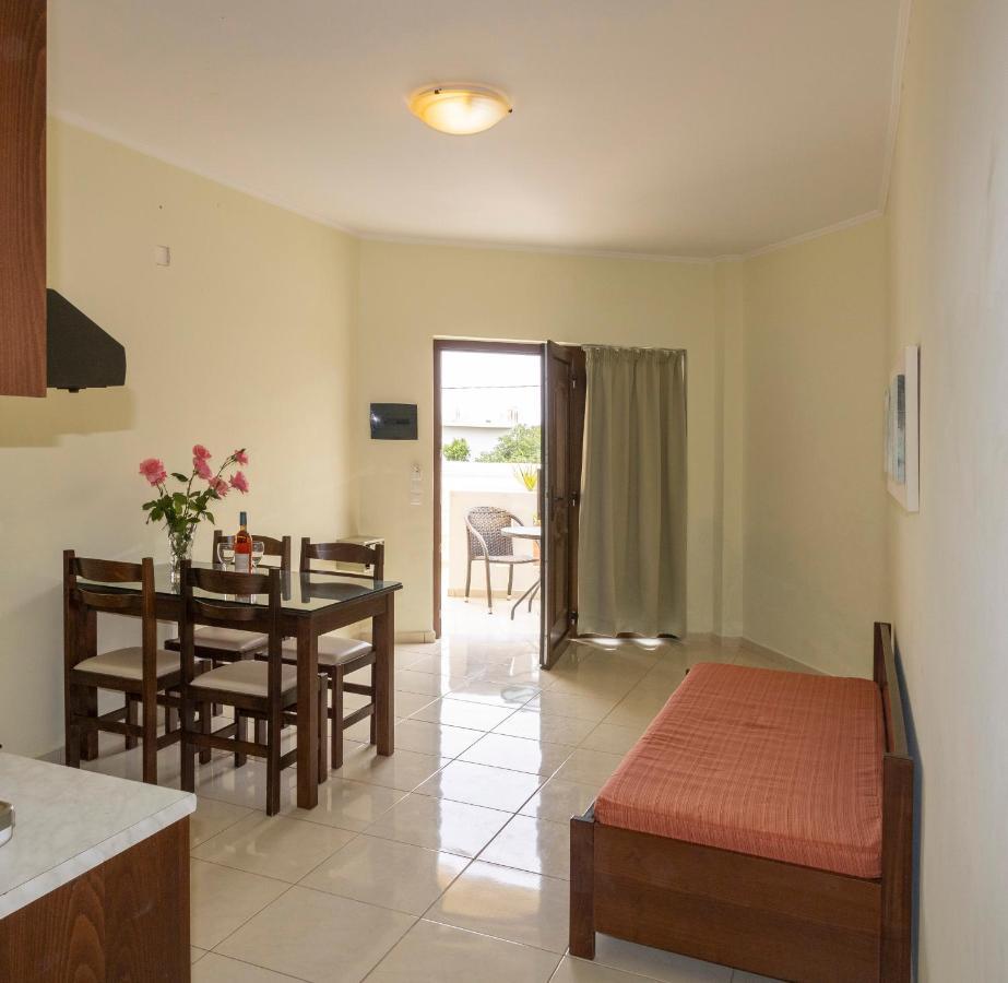 Sandy Suites Kalamaki Eksteriør bilde